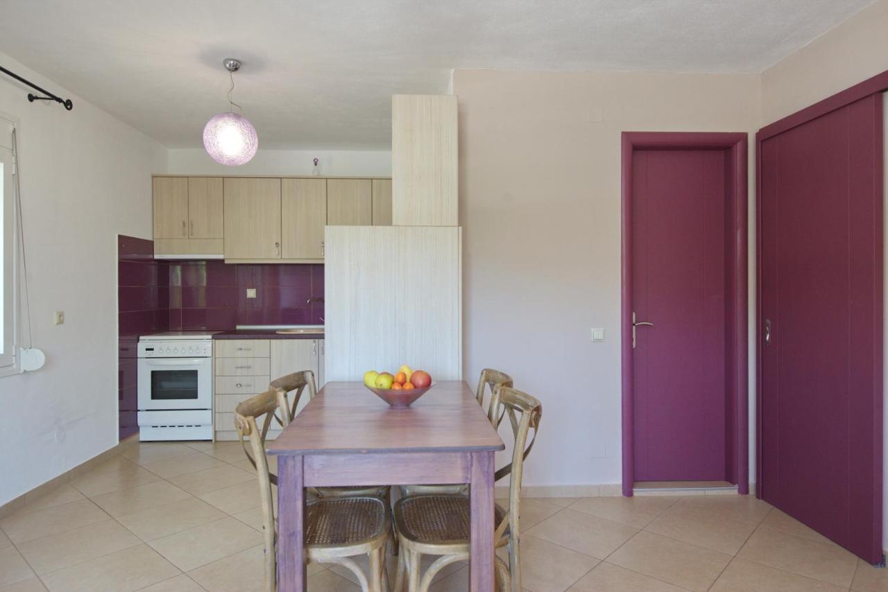 Myrtilo Cottage Votsi  Екстер'єр фото